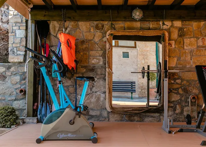 Talizeti - Adults Only *