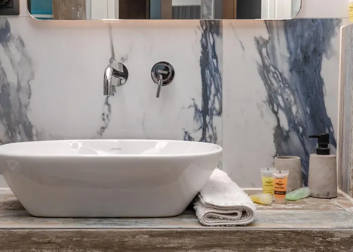 Talizeti - Adults Only *