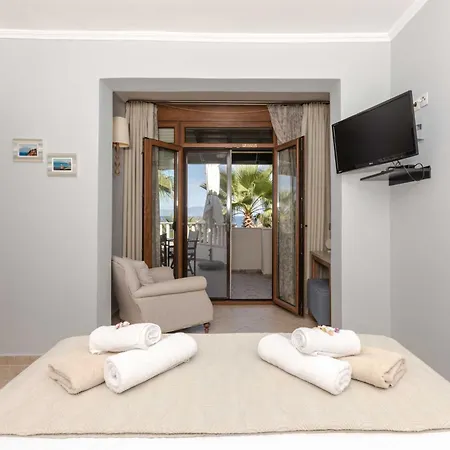 Talizeti - Adults Only *